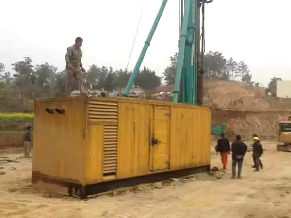 大峪镇如何判断水冷式机油散热器密封件是否需要更换？